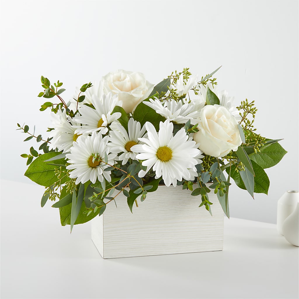 Fresh Linen Box Bouquet – Blakley Flower Shop Llc, Blakely GA