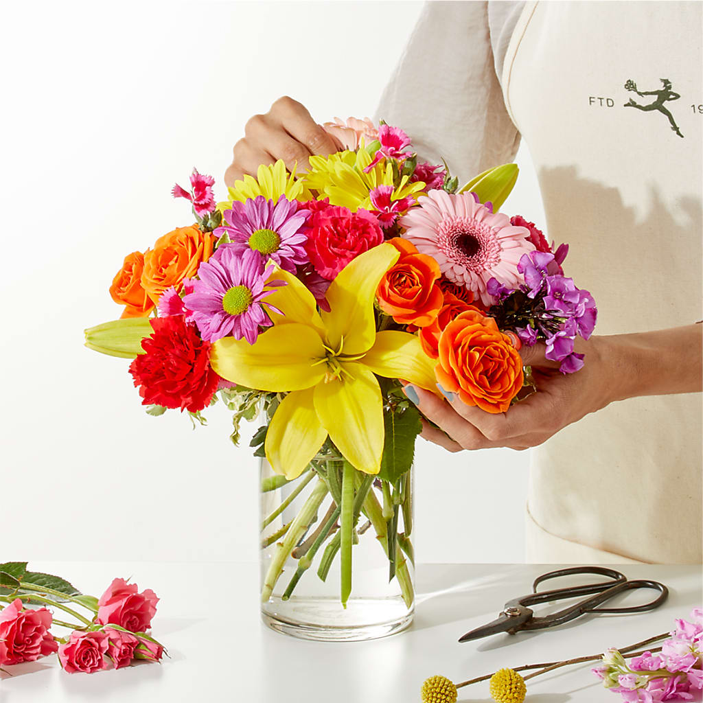 Cue the Confetti - A Florist Original – Blakley Flower Shop Llc, Blakely GA