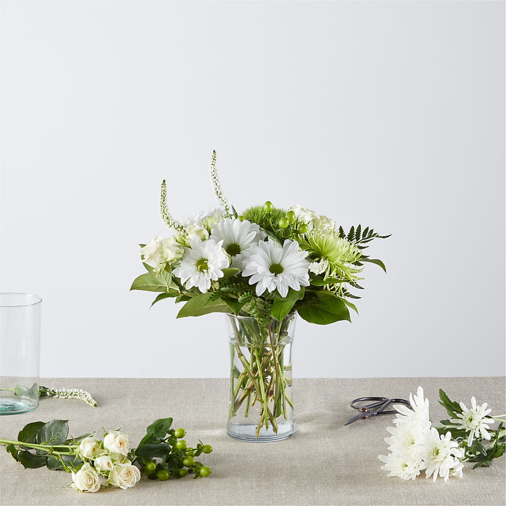 Irish Garden - A Florist Original – Blakley Flower Shop Llc, Blakely GA