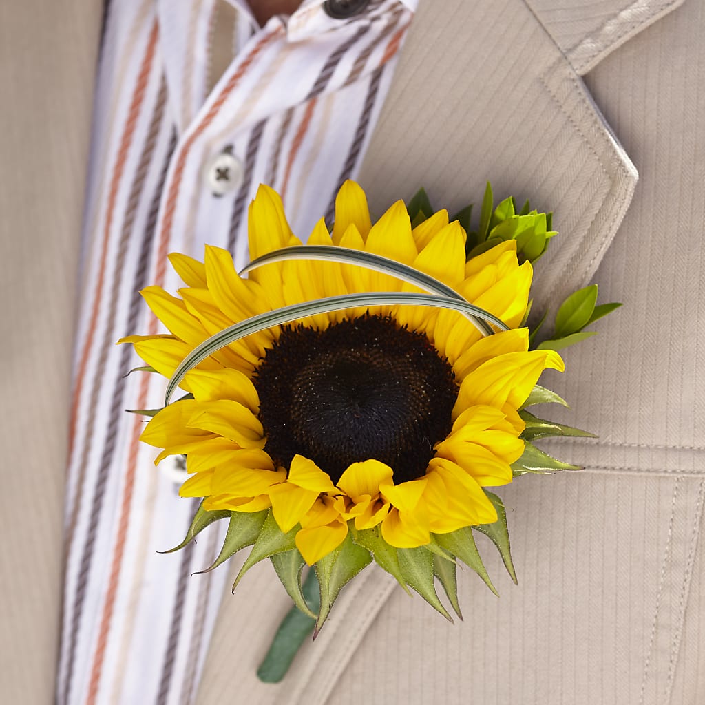 Free Spirit Boutonniere – Blakley Flower Shop Llc, Blakely GA