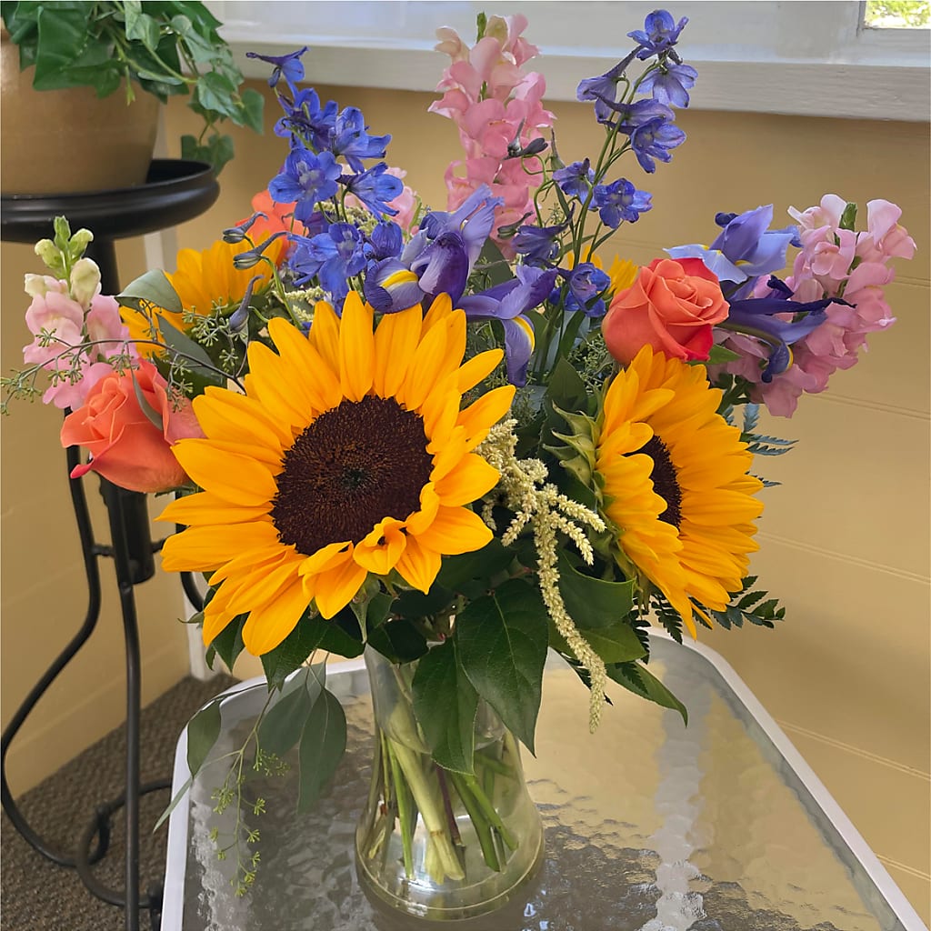 Rays of Life Bouquet –  Blakley Flower Shop Llc, Blakely GA